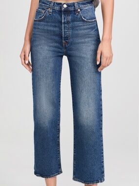 Levi’s Ribcage Straight Leg Jeans